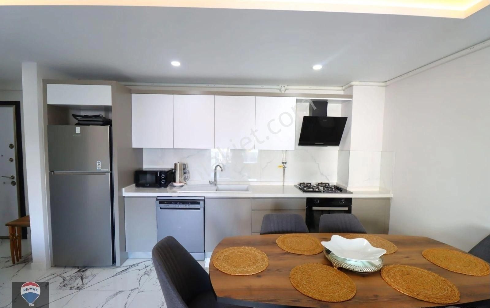 Kuşadası Havuzlu Yeni Site İçinde Ful Yeni Eşyalı Daire - Görsel 11