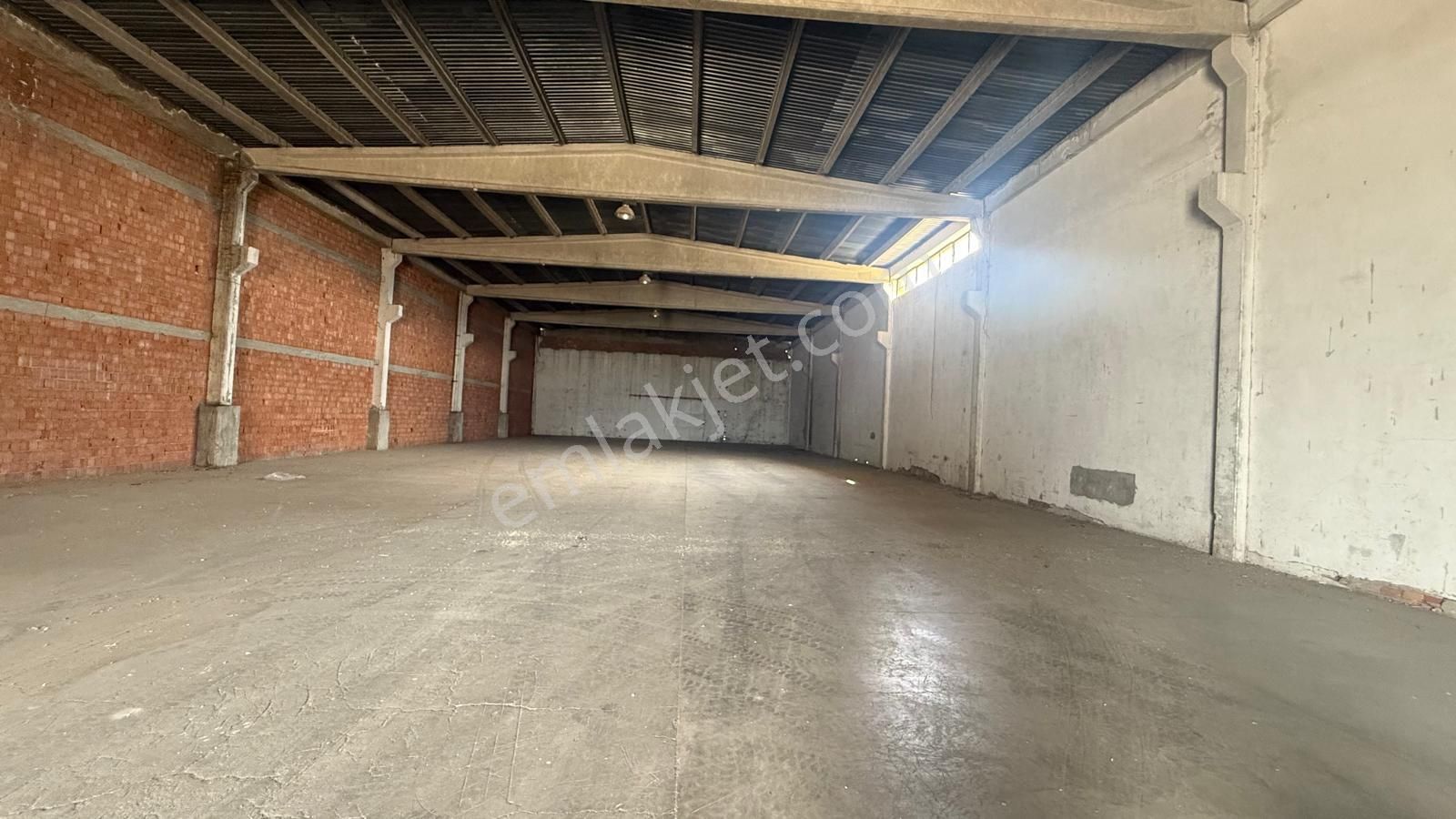 Zorlu Gayrimenkul'den Organize Sanayi Bölgesinde 1000m2 Kiralık - Görsel 4