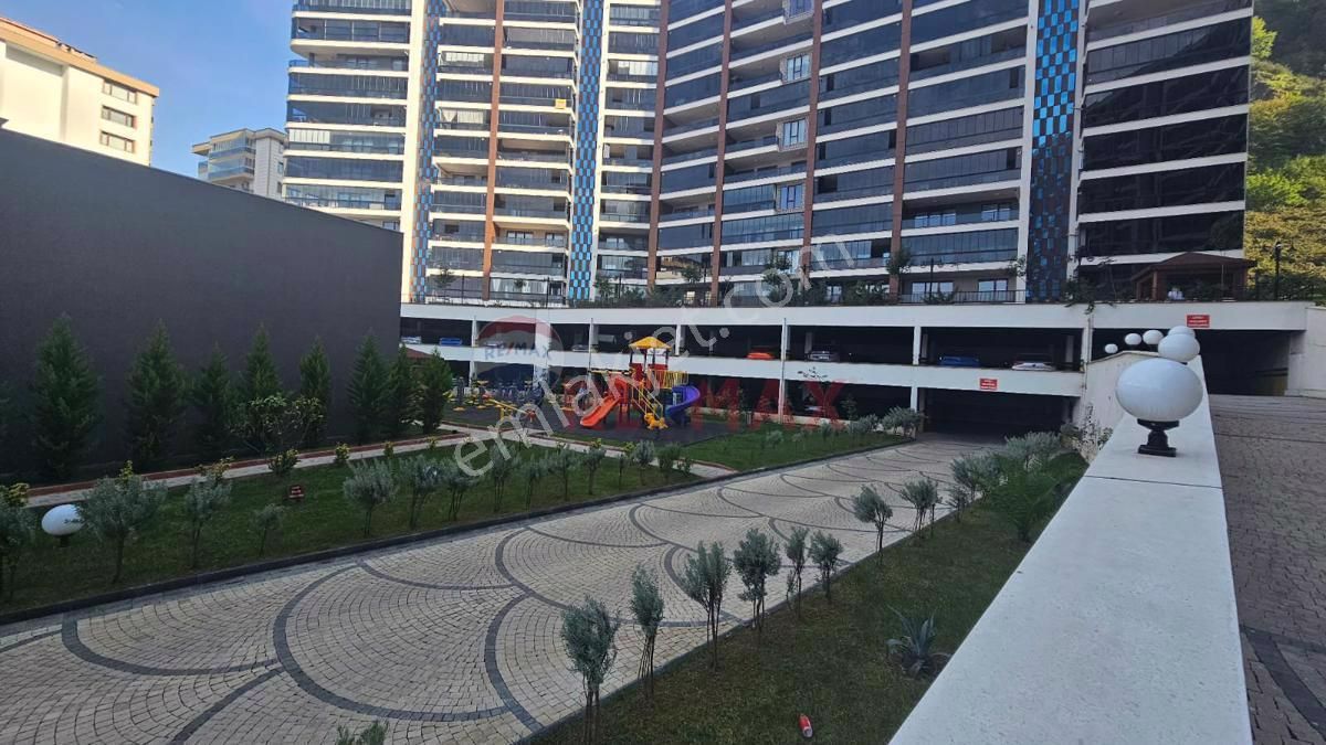 Giresun Merkez Gedikkaya Satılık Daire Remax Nadir'den Address 28 Evleri Deniz Manzaralı 4+1 Satılık Daire