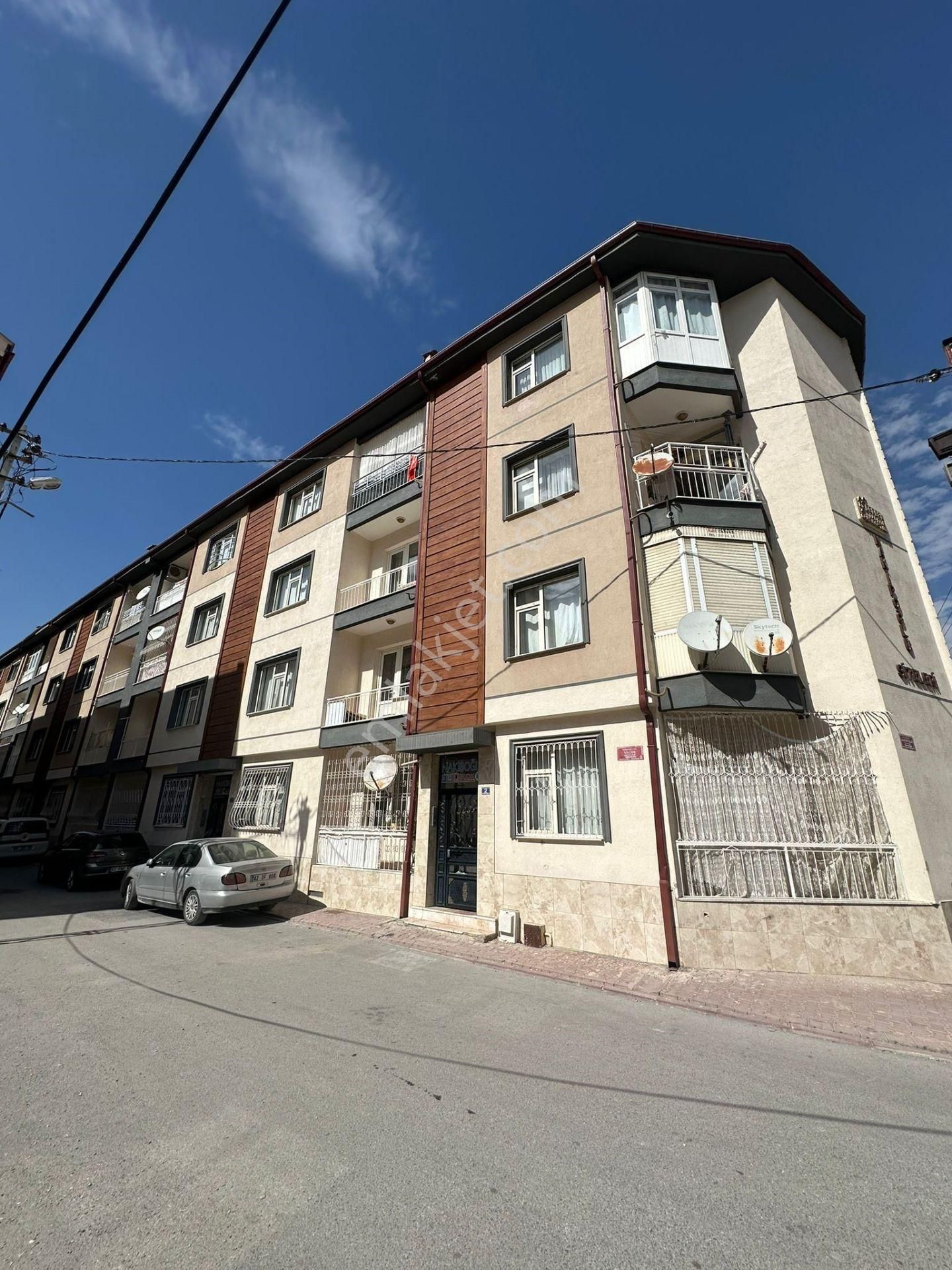 Karatay Nakipoğlu Satılık Daire  NAKİPOĞLU MAH. ISI YALITIMLI BAKIM 3+1 SATILIK DAİRE