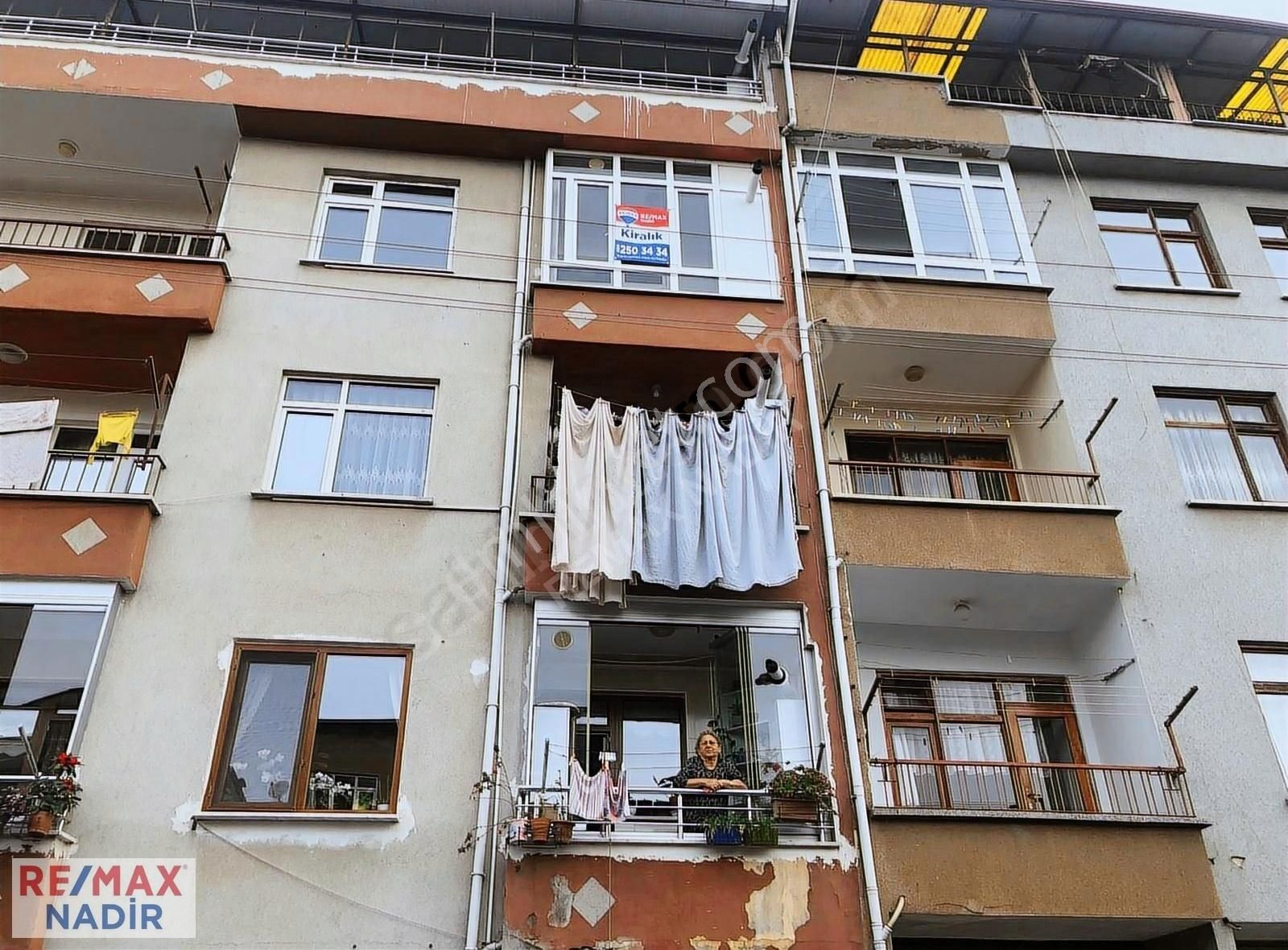 Giresun Merkez Çıtlakkale Kiralık Daire REMAX NADİR ÇITLAKKALE 2+1 TERASLI DAİRE