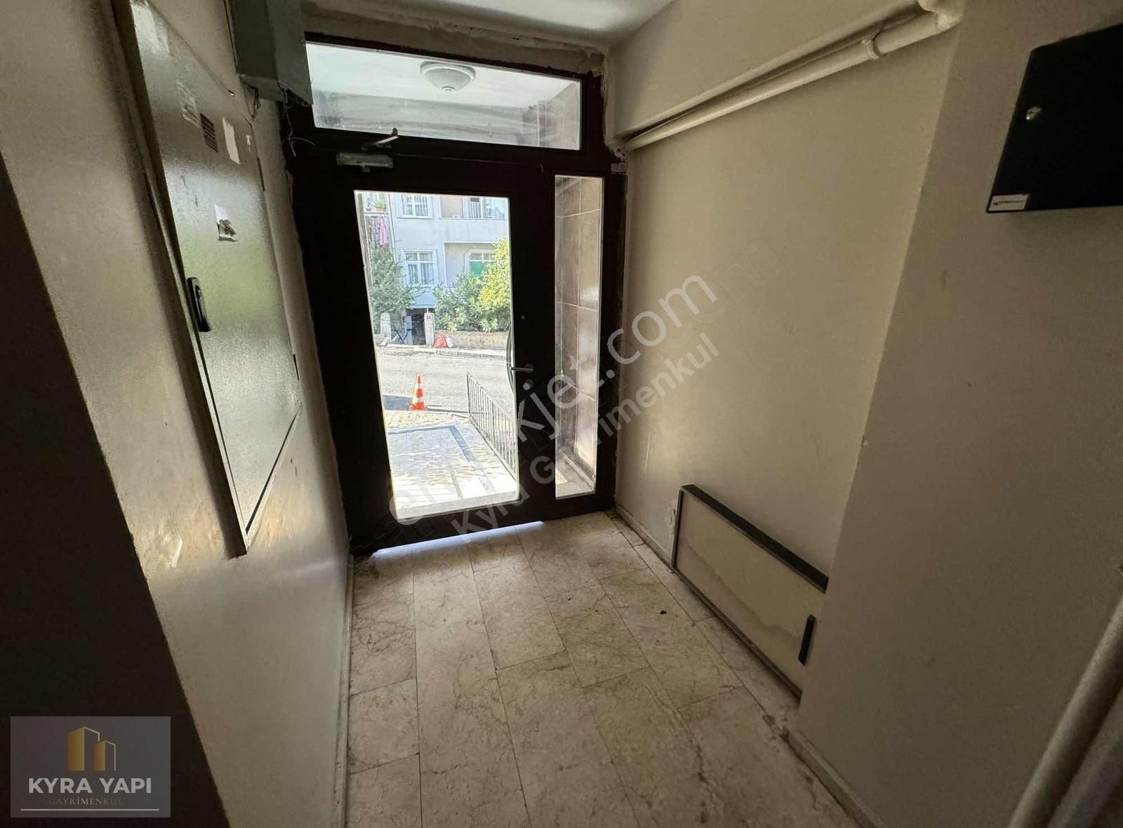 Eyüpsultan Akşemsettin Kiralık Daire KYRA YAPI DAN CENGİZTOPEL DÖRTYOL ALTINDA KİRALIK 2+1 DAİRE