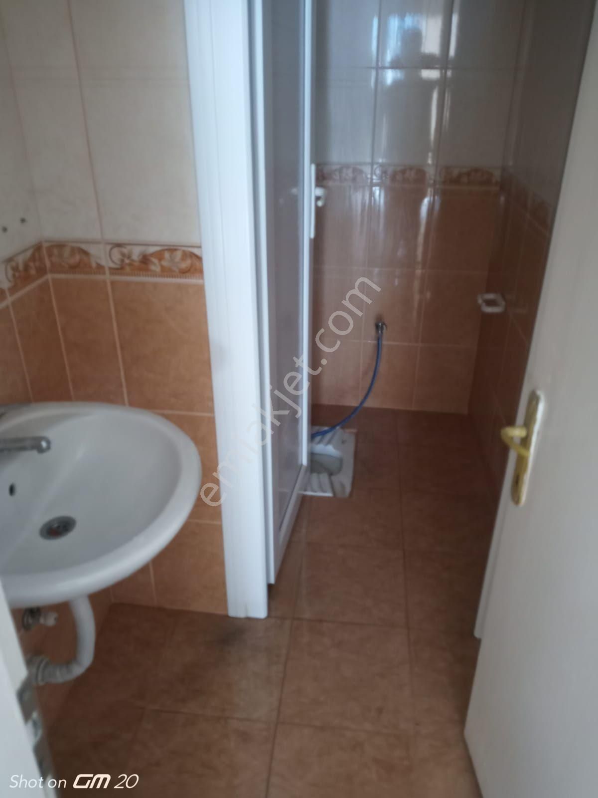 Sarıçam Yeşiltepe Kiralık Daire Adana Sarıçam Yeşiltepe 3+1 Kiralık Daire Ev Sahibi Yok 2. Kat Aşağı İşyeridir Cadde Üzerinde