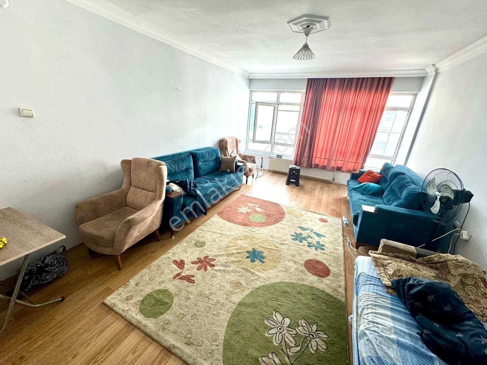 İlkadım Çiftlik Satılık Daire EVİM-NUR'DAN GAZİ CADDESİNDE 2+1 2.KAT MASRAFSIZ DAİRE