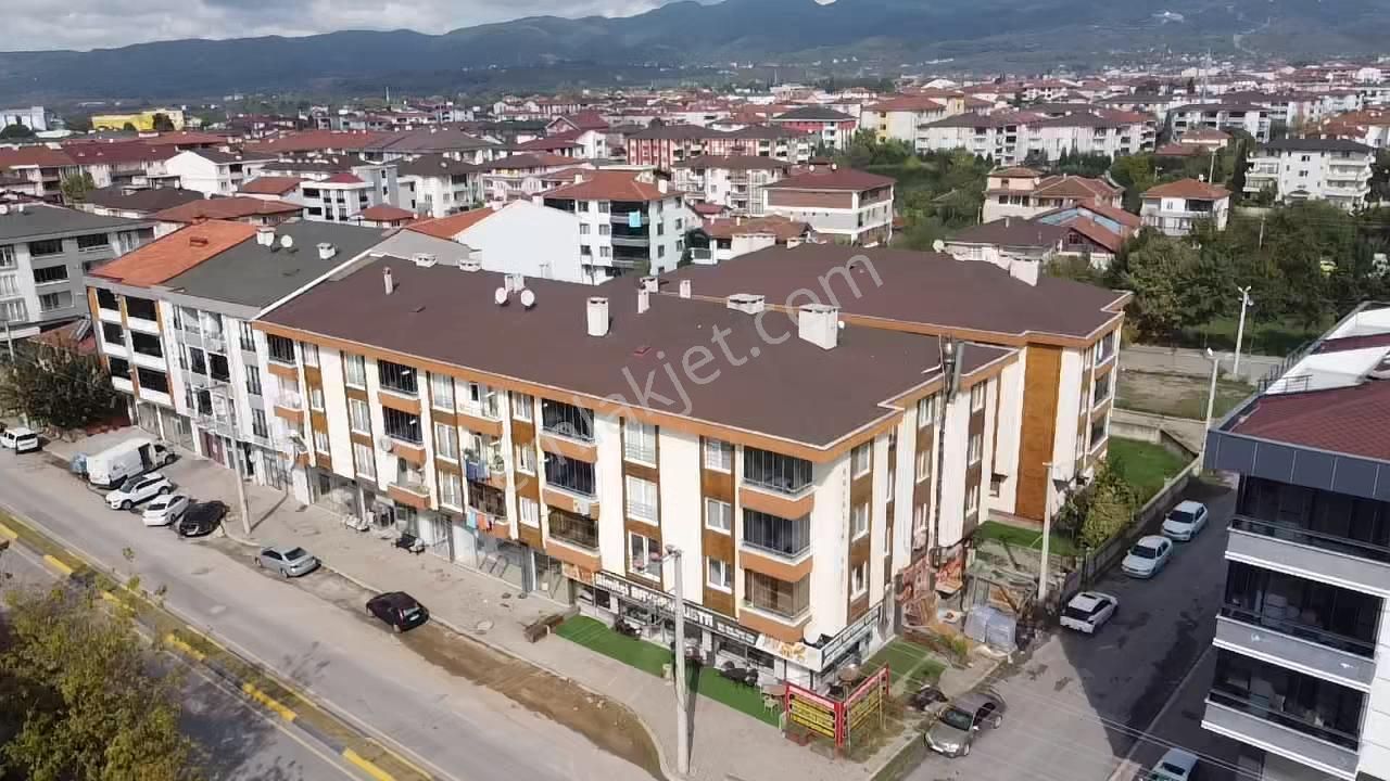 Hendek Yeni Satılık Daire  22-ŞEKER EMLAKTAN 3+1 150m2 SATILIK DAİRE