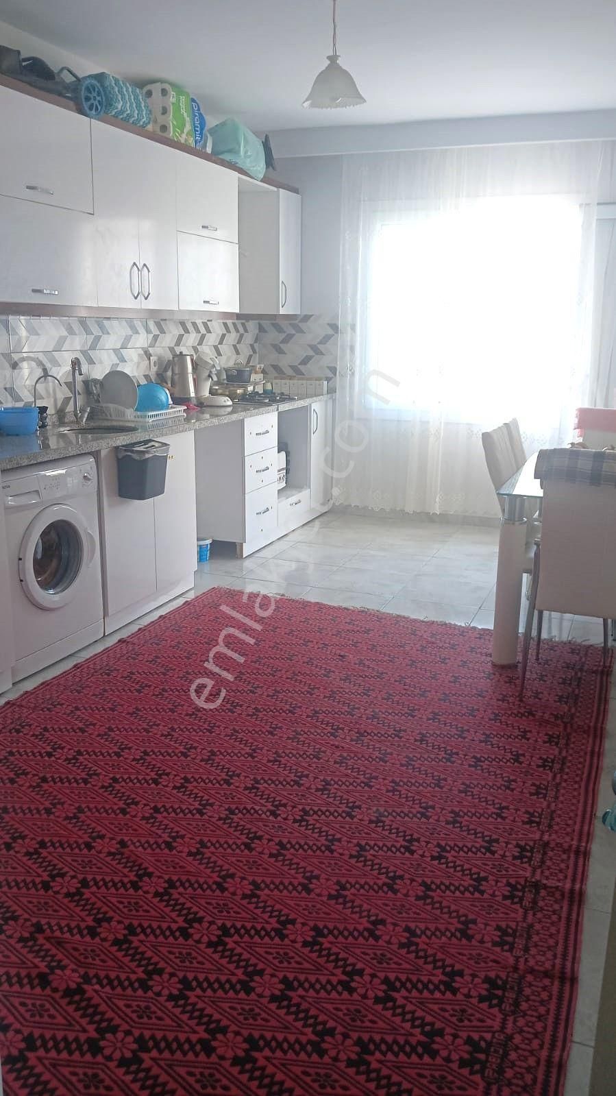 Erdemli Kargıpınarı Satılık Daire  ERDEMLİ KARGIPINARIN'DA MÜSTAKİL TADINDA , BAĞIMSIZ MUTFAKLI 4 YAŞINDA SATILIK 2+1 DAİRE