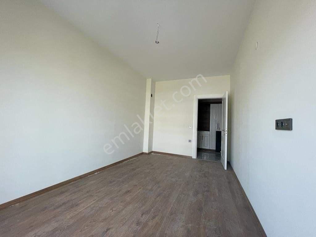 Kuşadası Değirmendere Mevkiinde 2+1 85m²havuzlu Güvenlikli Otoparklı Sitede Lux Daireler - Görsel 5