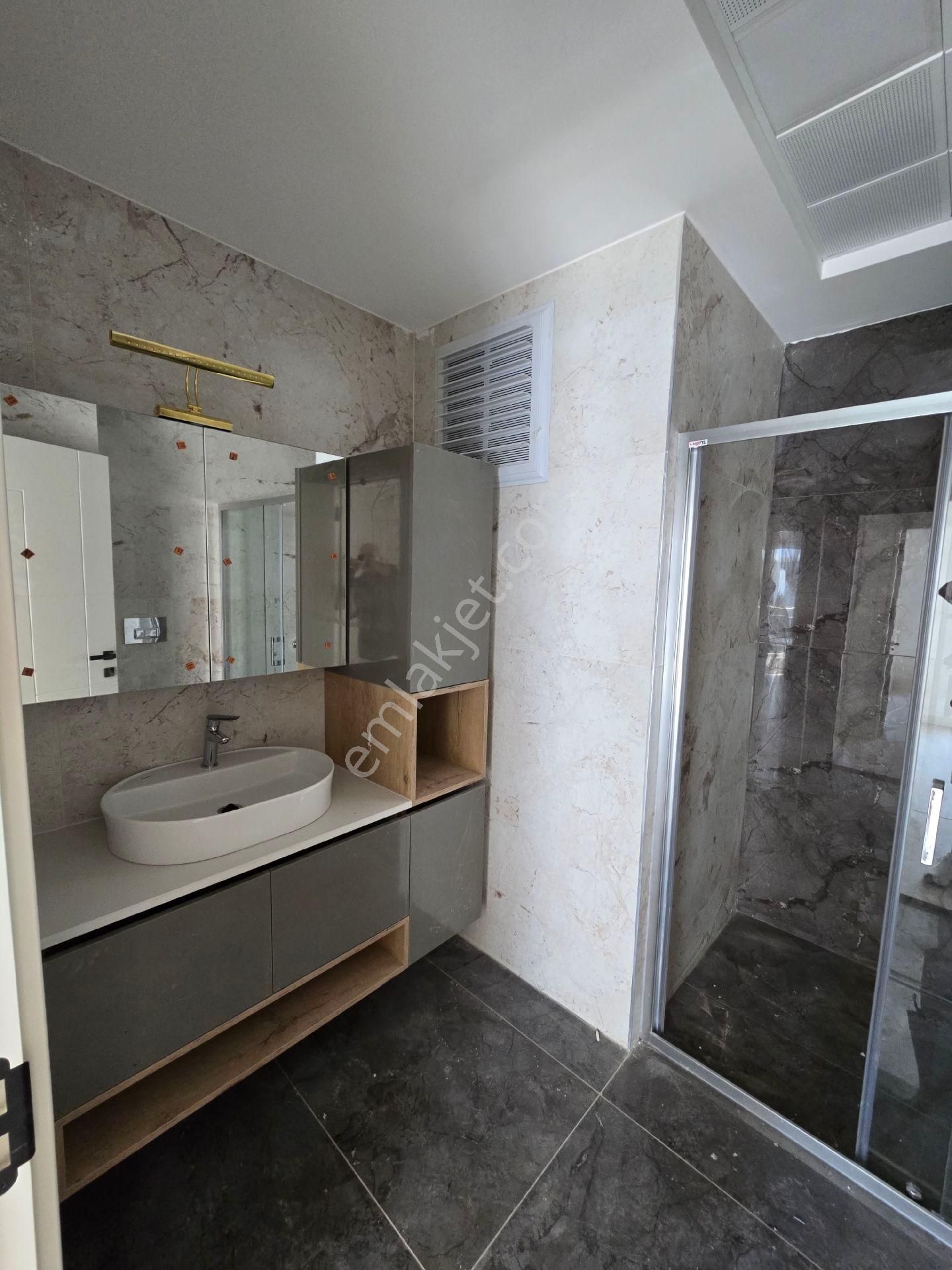 Kuşadası Değirmendere Mevkiinde 2+1 85m²havuzlu Güvenlikli Otoparklı Sitede Lux Daireler - Görsel 27