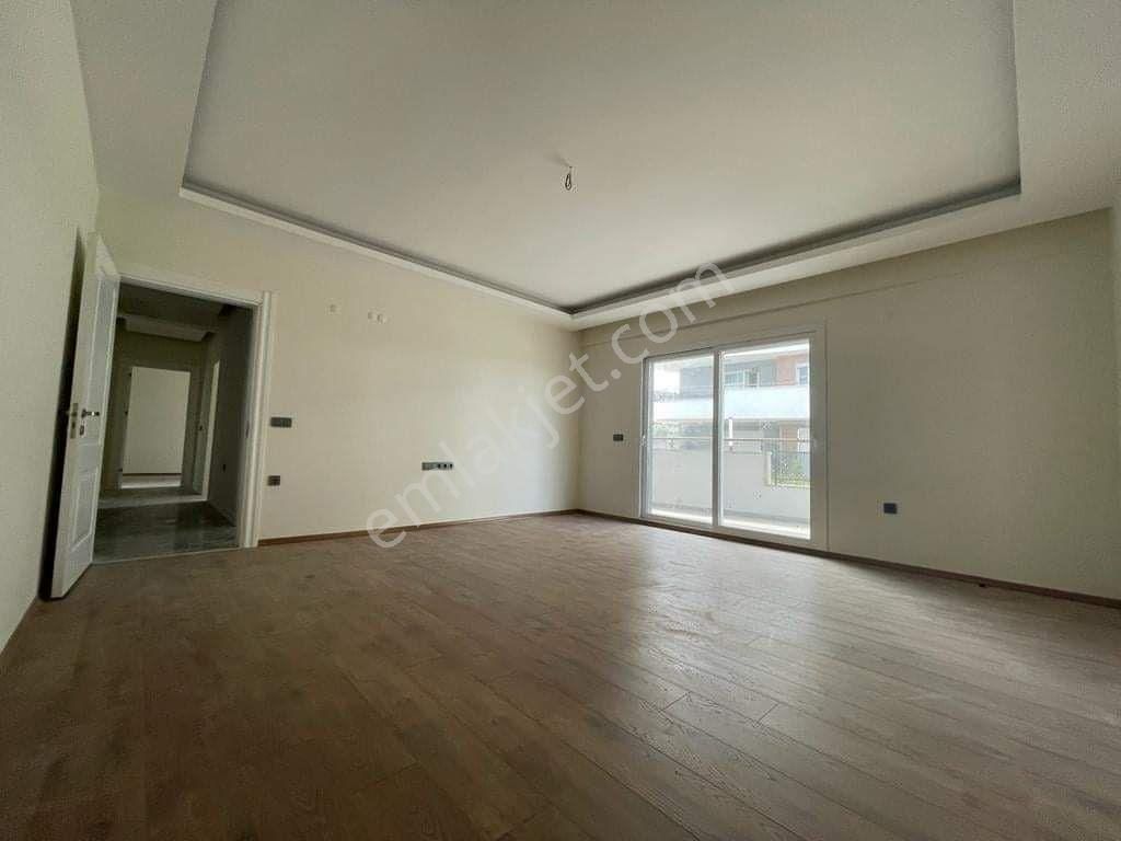 Kuşadası Değirmendere Mevkiinde 2+1 85m²havuzlu Güvenlikli Otoparklı Sitede Lux Daireler - Görsel 4