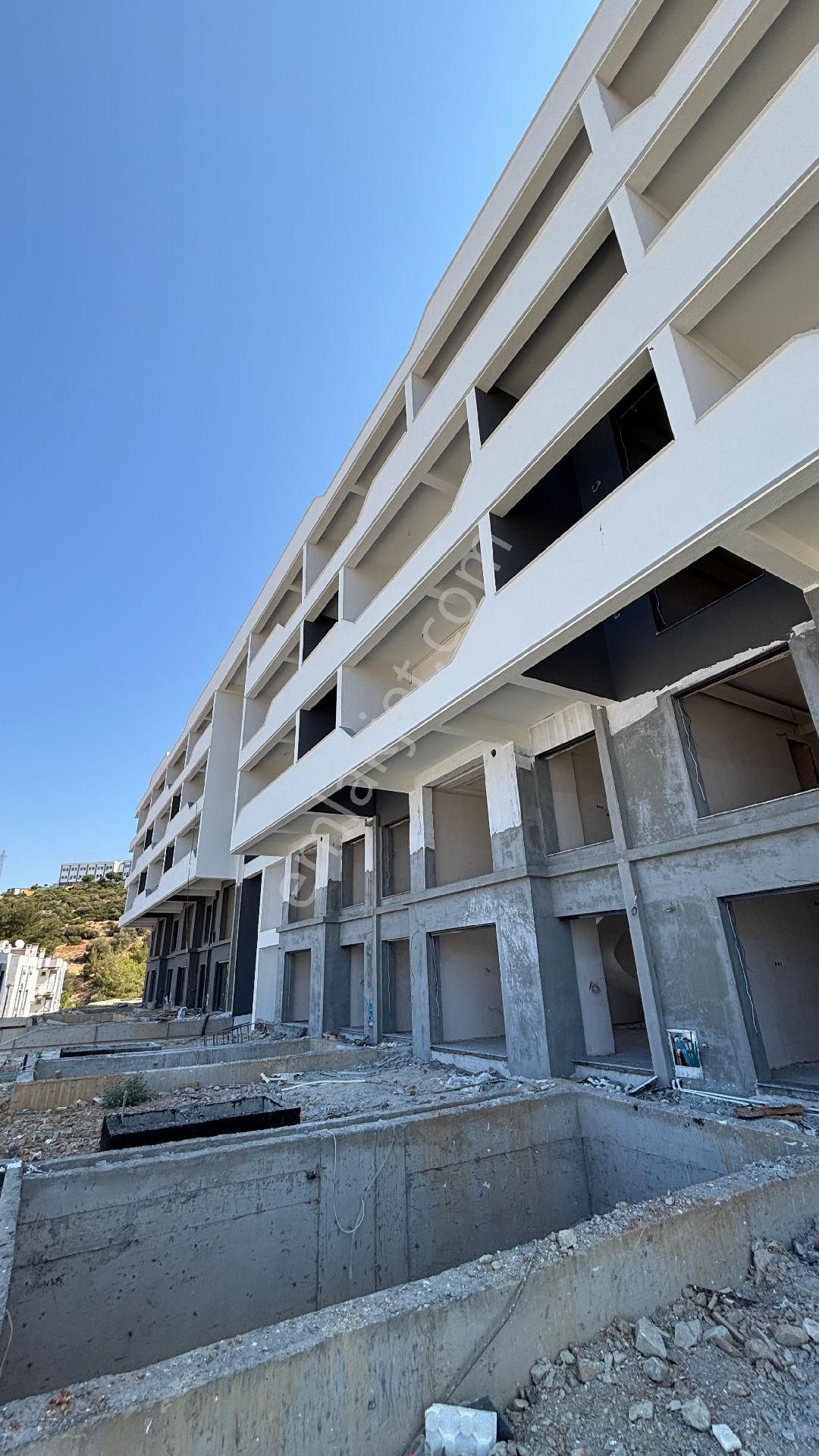 Kuşadası'nda Muhteşem Ultralux Full Denizmanzaralı 2+1 3+1 Daireler - Görsel 28