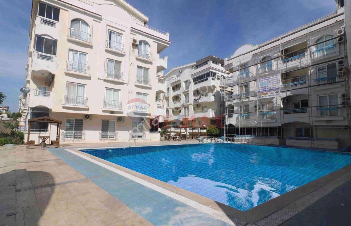 Didim Efeler Satılık Daire Didim'de seçkin havuzlu sitede 2+1 daire