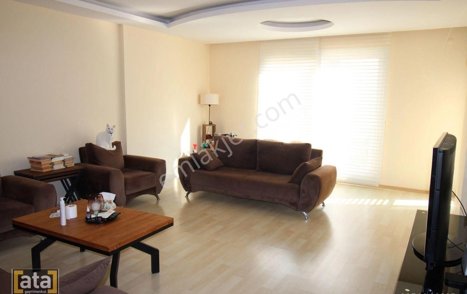 Mersin Mezitli Menderes Mah Site İçerisinde Çift Banyolu 3+1 Lüx Daire - Görsel 11