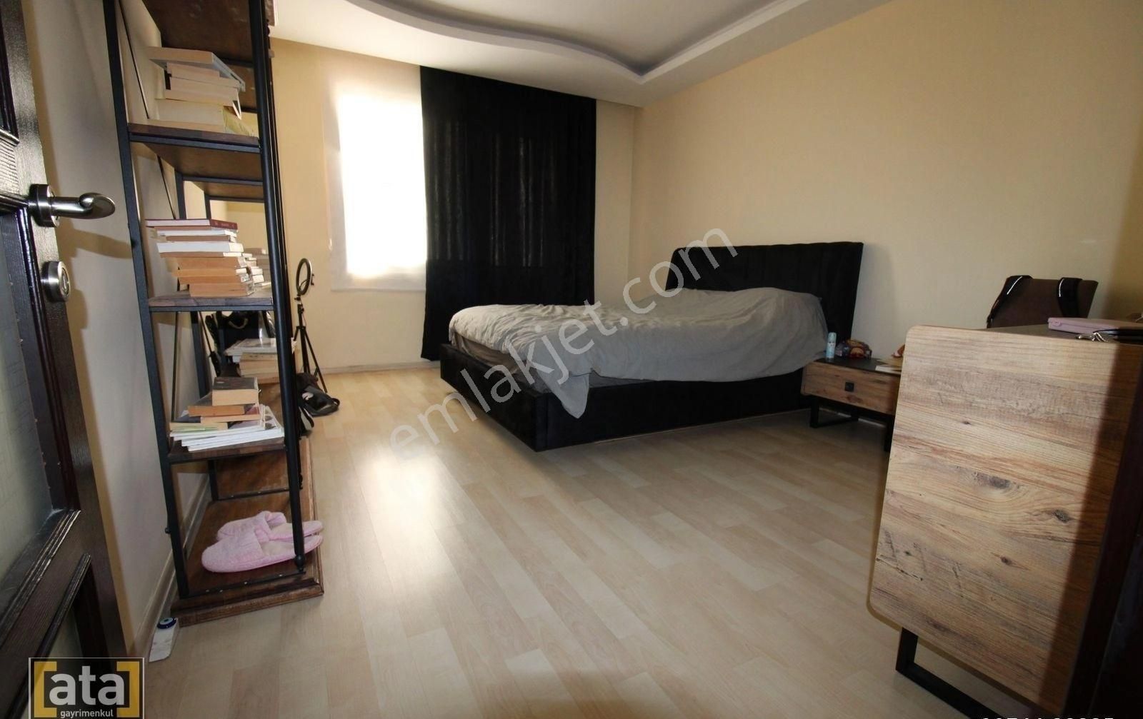 Mersin Mezitli Menderes Mah Site İçerisinde Çift Banyolu 3+1 Lüx Daire - Görsel 23