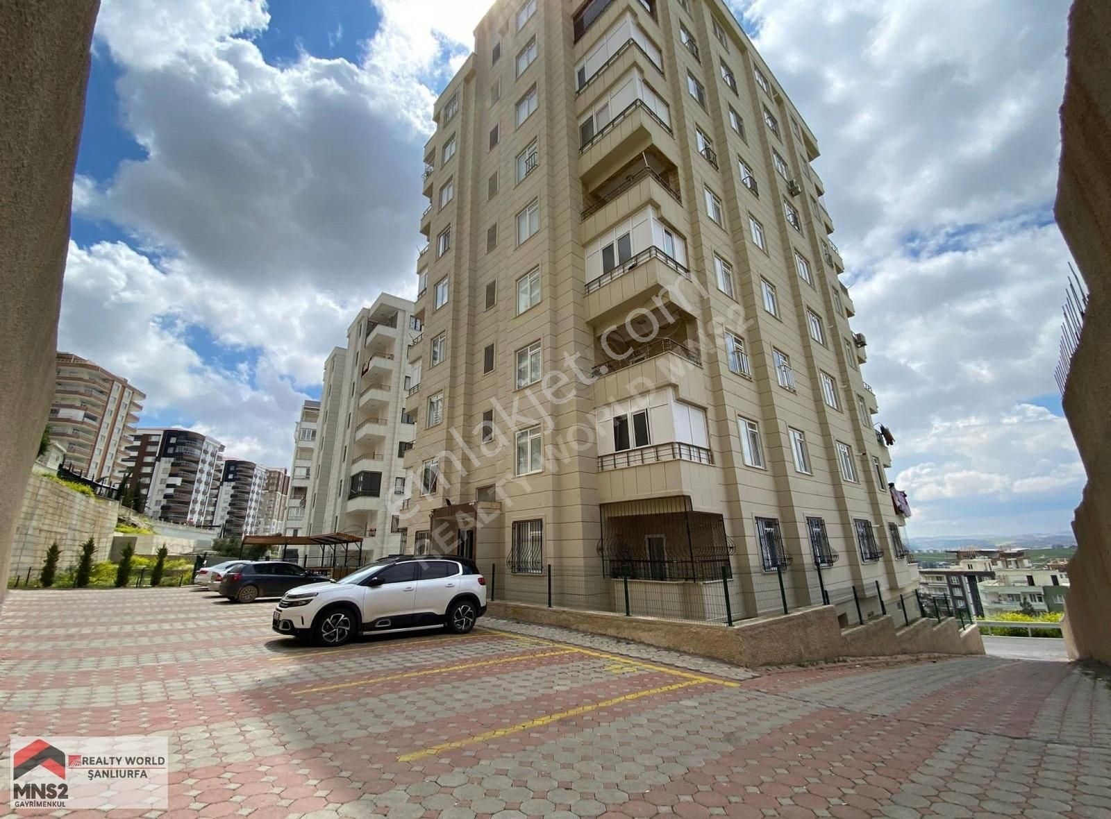 Karaköprü Doğukent Satılık Daire REALTY WORLD MNS2 CEPHE ÖNCELİĞİ OLANLAR İÇİN SÜPER BİR DAİRE