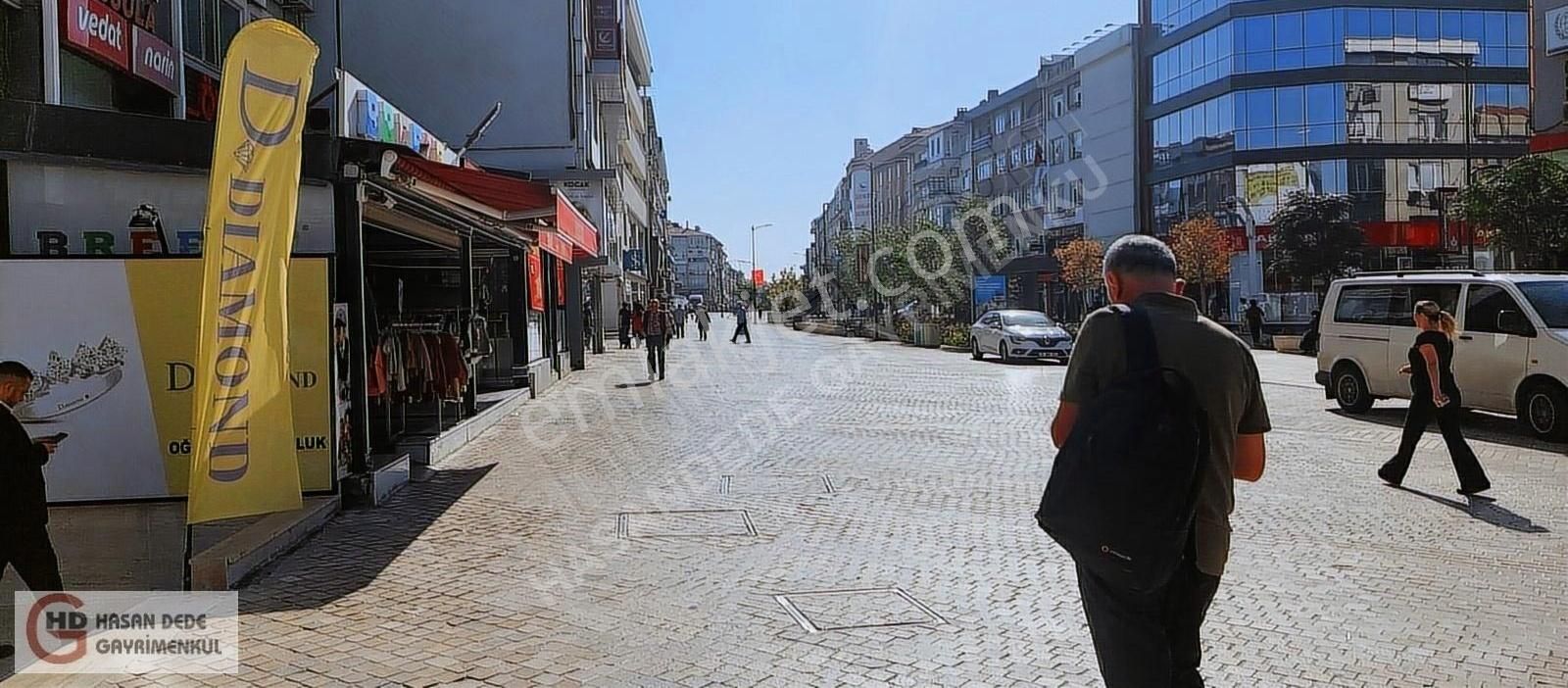 Maltepe Merkez Pasaj İçinde 20m2 Dükkan Ev Ve Dükkanla Takasda Olur - Görsel 7