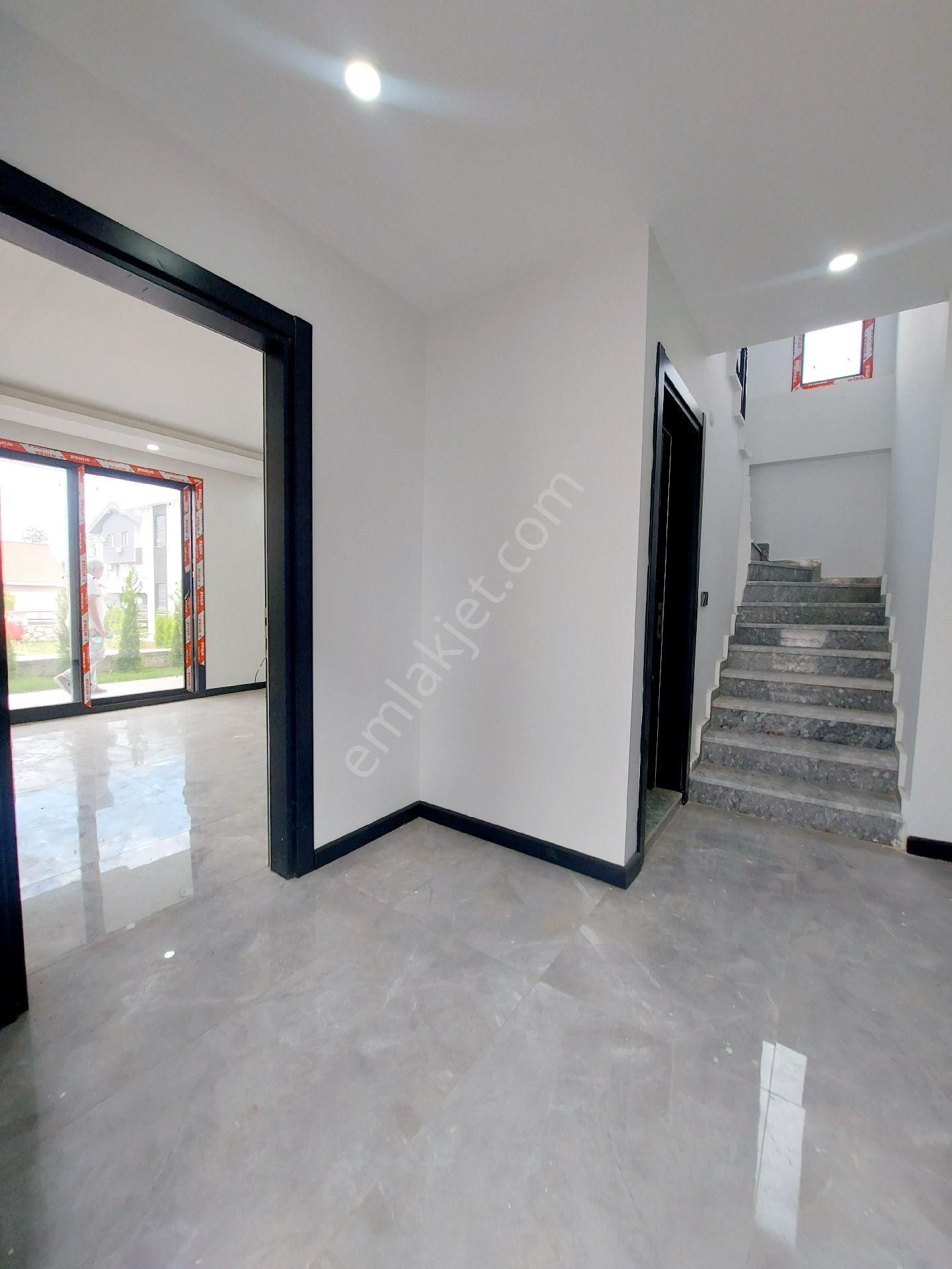 Didimde Havuzlu Site İçerisinde 3+1 Ayrı Mutfaklı Lüx Villalar - Görsel 7