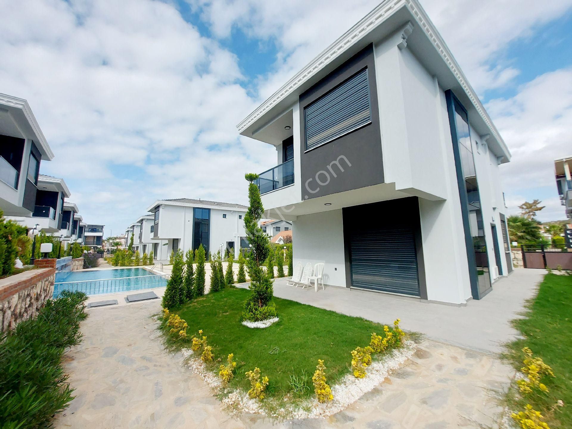 Didimde Havuzlu Site İçerisinde 3+1 Ayrı Mutfaklı Lüx Villalar - Görsel 34