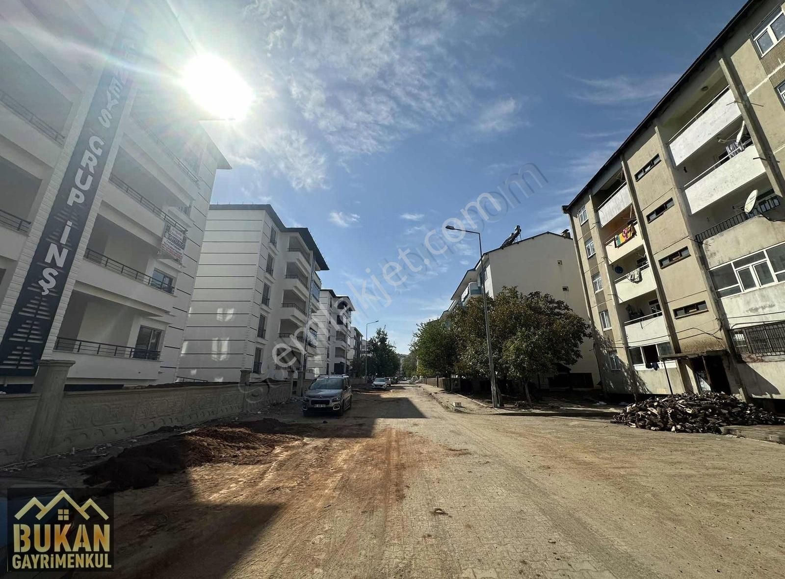 Bingöl Merkez Saray Satılık Daire BUKAN'DAN SARAY MAH. SIFIR 2+1 120M2 YÜKSEK GİRİŞ LÜX ÖN CEPHE