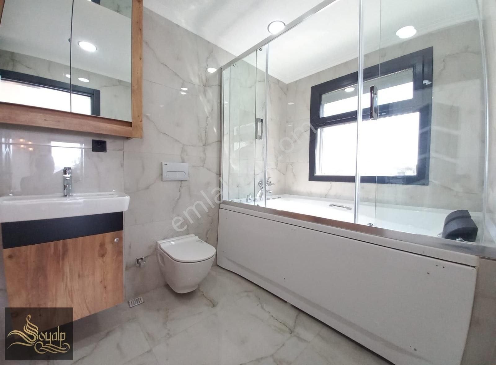 Didim Akbükte Sahile 150m 5+1+2 Son Sistem Akıllı Havuzlu Villa - Görsel 22