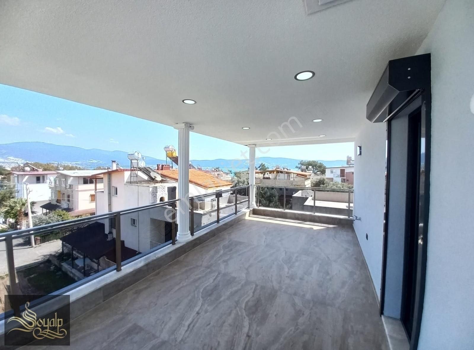 Didim Akbükte Sahile 150m 5+1+2 Son Sistem Akıllı Havuzlu Villa - Görsel 3