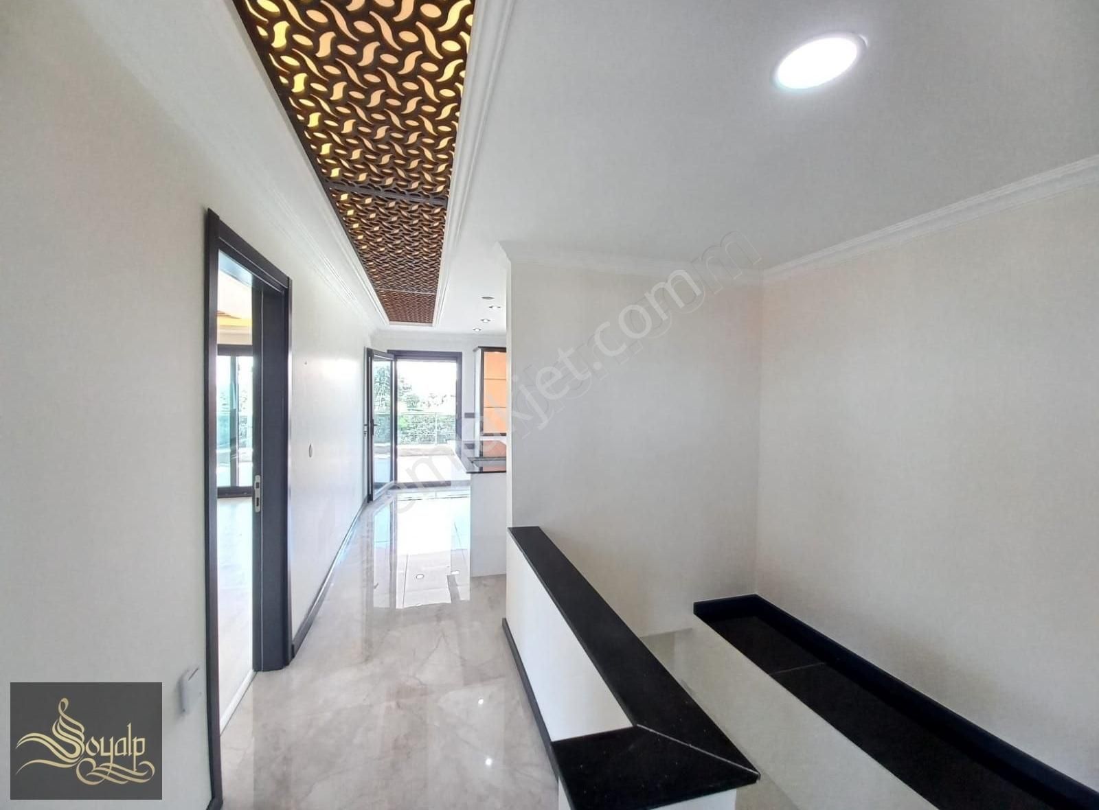 Didim Akbükte Sahile 150m 5+1+2 Son Sistem Akıllı Havuzlu Villa - Görsel 8