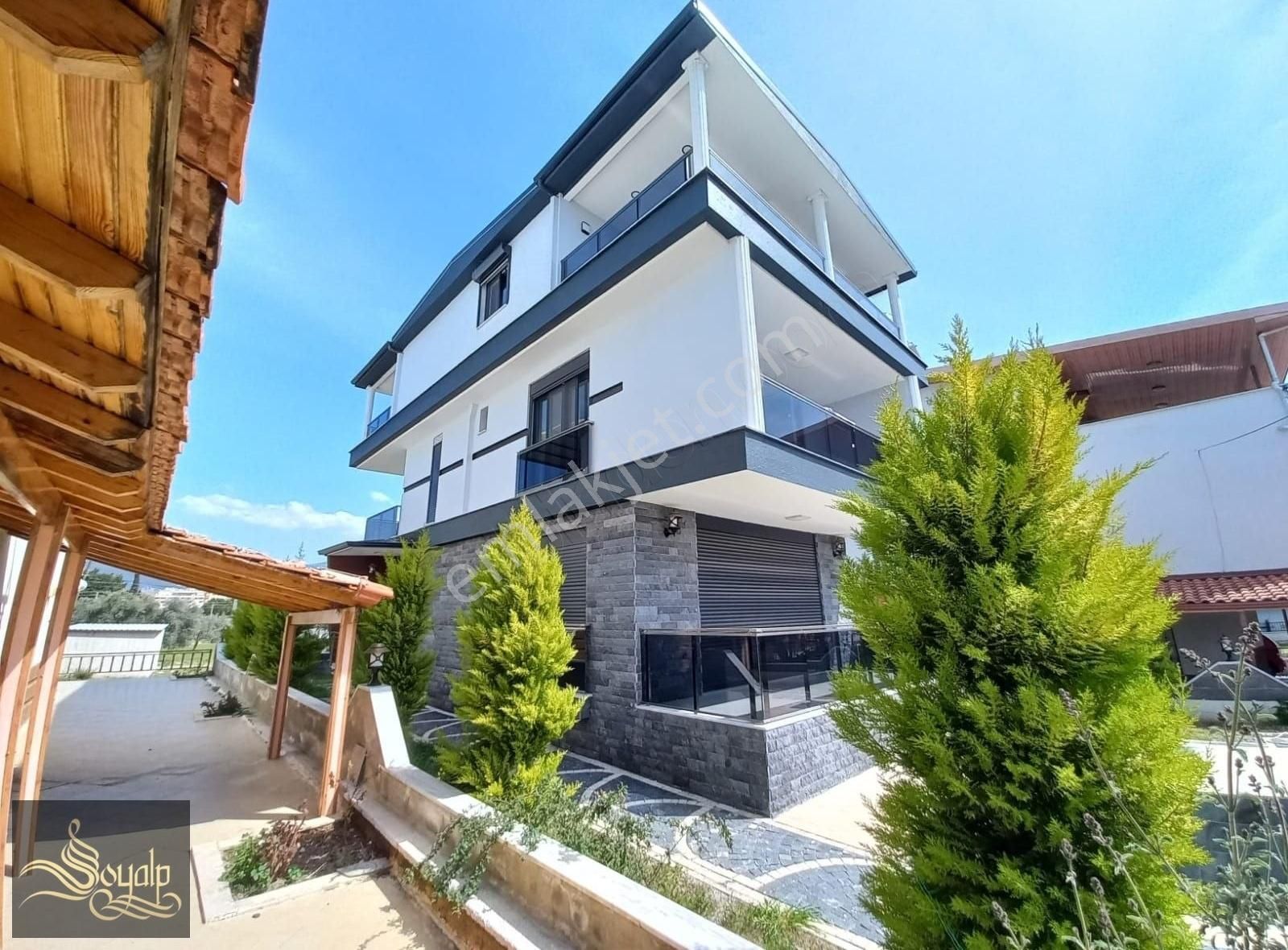 Didim Akbükte Sahile 150m 5+1+2 Son Sistem Akıllı Havuzlu Villa - Görsel 6