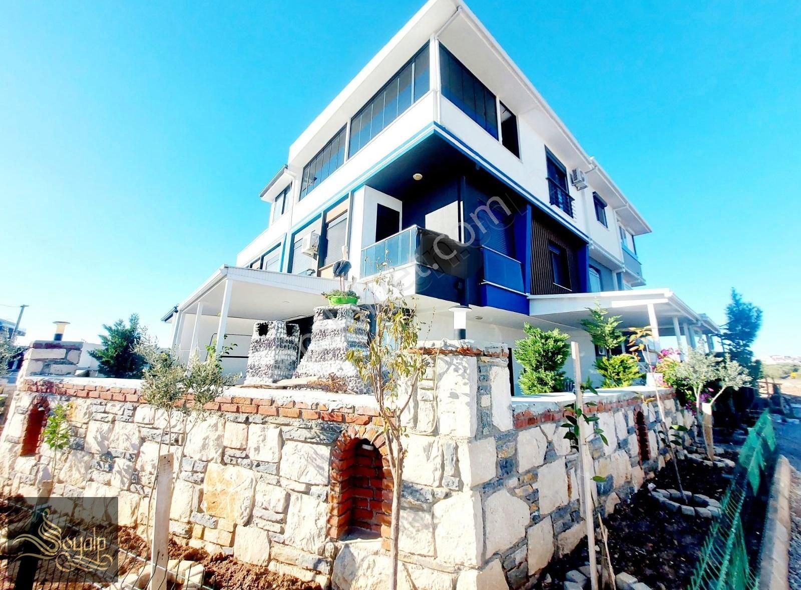 Didim Efeler Satılık Villa DİDİM VİLLALAR BÖLGESİNDE DENİZ MANZARALI 4+1 BAHÇELİ VİLLA