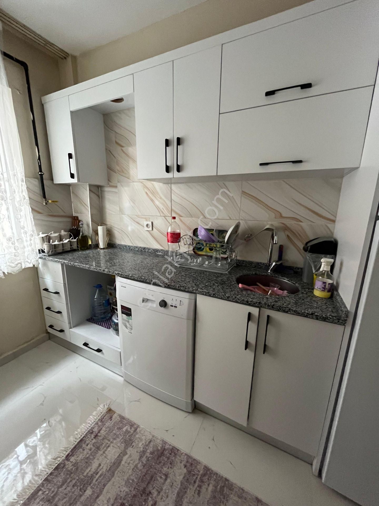 Edirne Merkez Medrese Ali Bey Mahallesinde Satılık 2+1 Daire