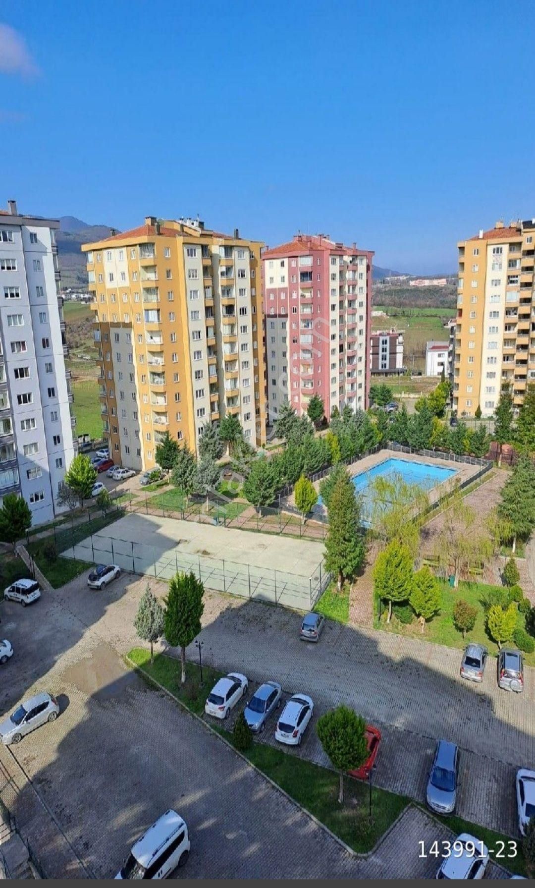 Atakum Büyükoyumca Satılık Daire ATAKUM ERAS SİTESİNDEDENİZ MANZARALI SATILIK 3+1 