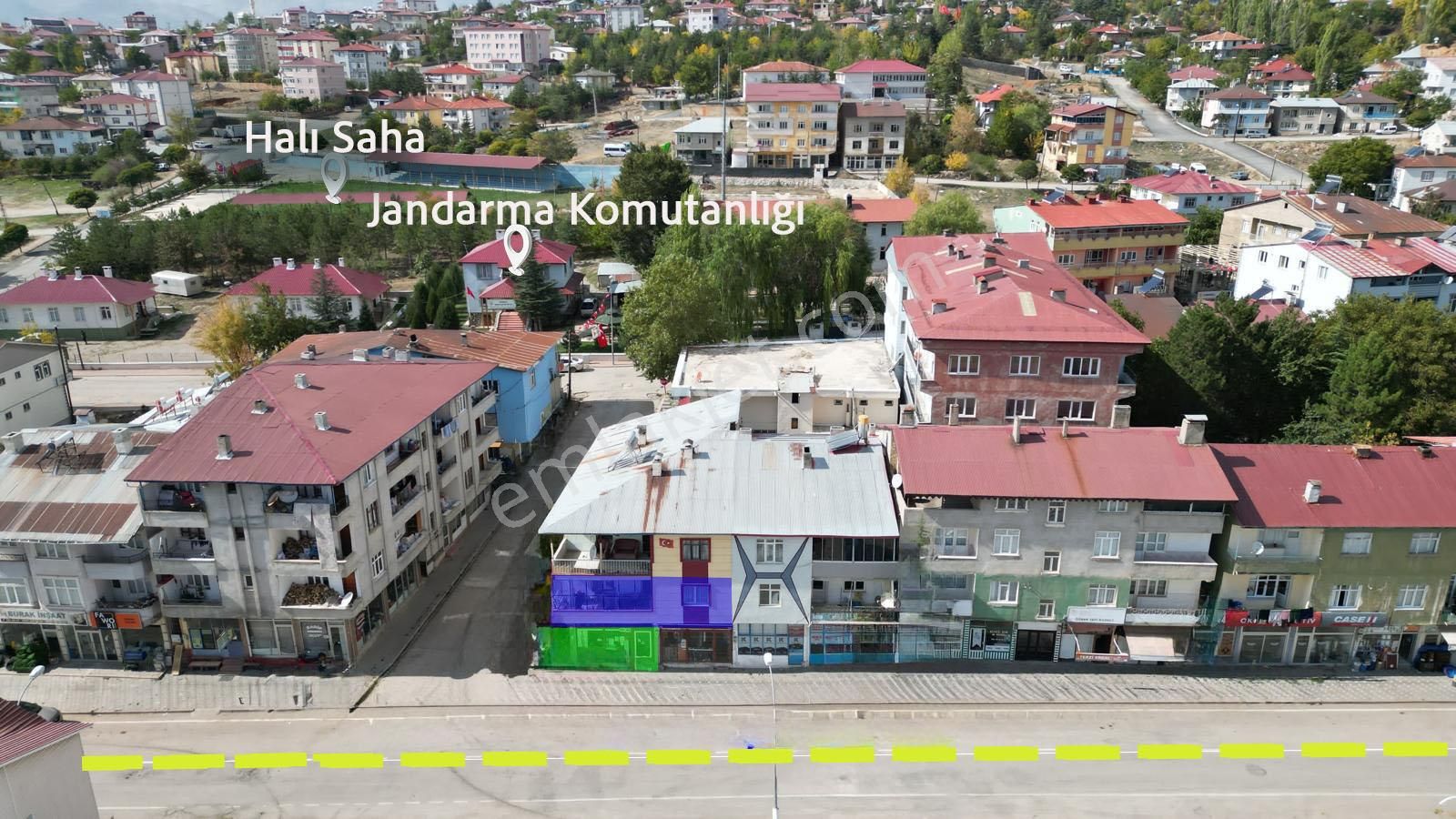 Tufanbeyli İstiklal Satılık Daire Tufanbeyli İstiklal Mah. Saimbeyli Cad. Üzerinde Satılık 170 M² 3+1 Daire Ve 25 M² Dükkan