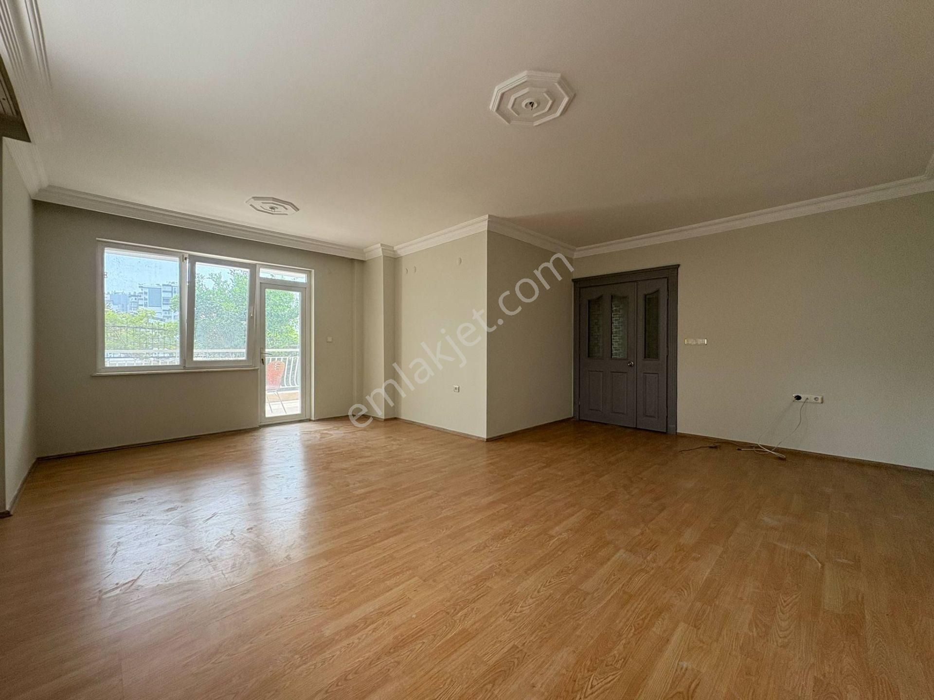 Şafak Emlak Kiralık Şirinyalı Havuzlu Sitede 3+1 110m2 Giriş Kat