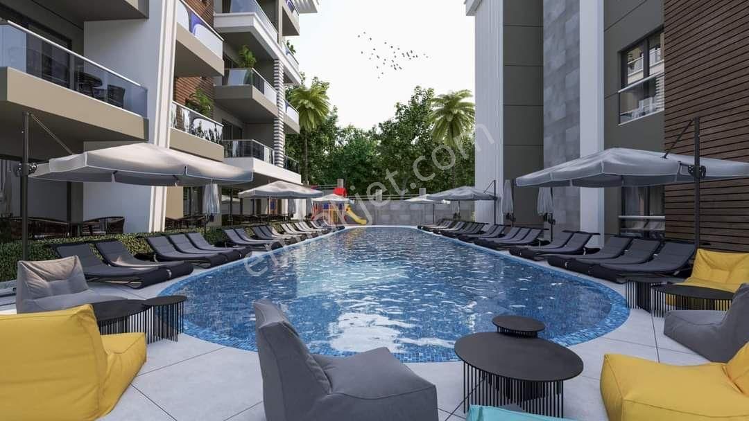 Kuşadası Merkezde Ultralux Havuzlu Yerden Isıtmalı 1+1 Daireler - Görsel 2