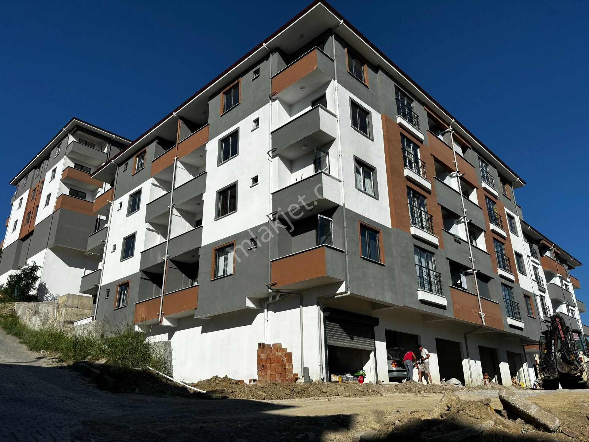 Bartın Merkez Kemer Köprü Satılık Daire  3+1 135 M2 KAPALI OTOPARKLI SİTE İÇİ SIFIR SATILIK DAİRE