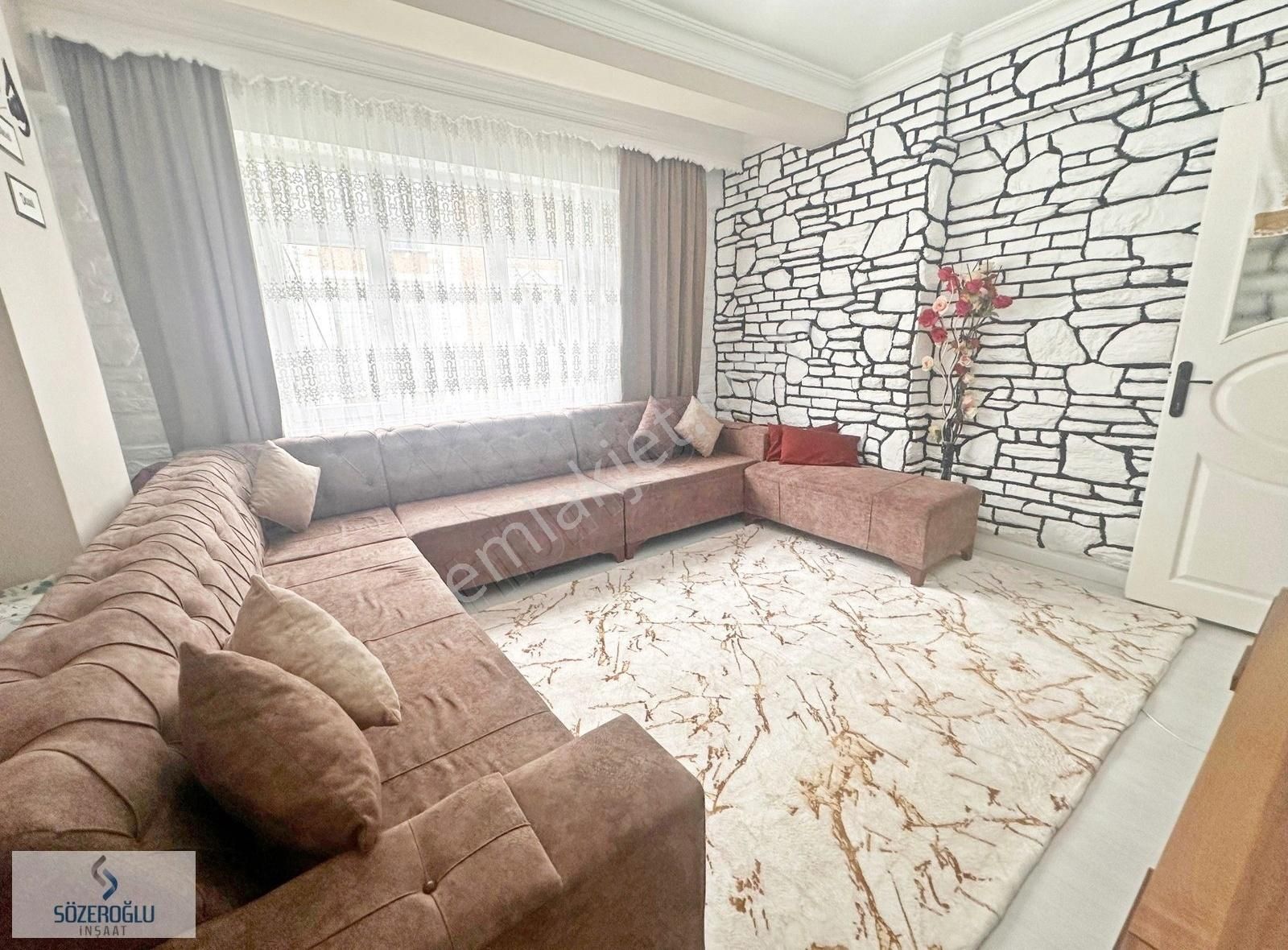 Esenyurt Şehitler Satılık Daire ESENYURT ŞEHİTLER MAHALLESİNDE 2.KAT 2+1 120m2 SADECE 2.600.000