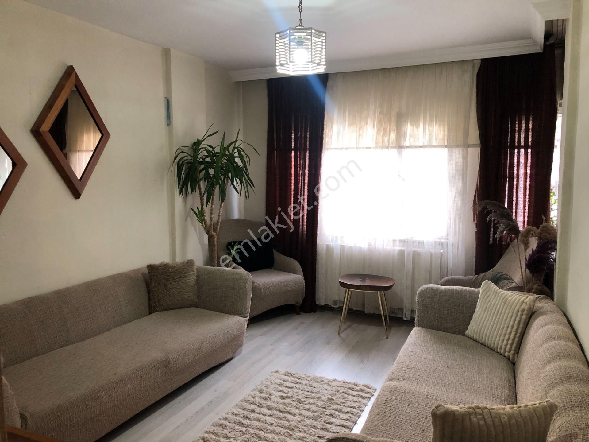 İnegöl Yenice Satılık Daire  ALTINBAŞ EMLAK'TAN YENİCE MAHALLESİNDE SATILIK DAİRE  