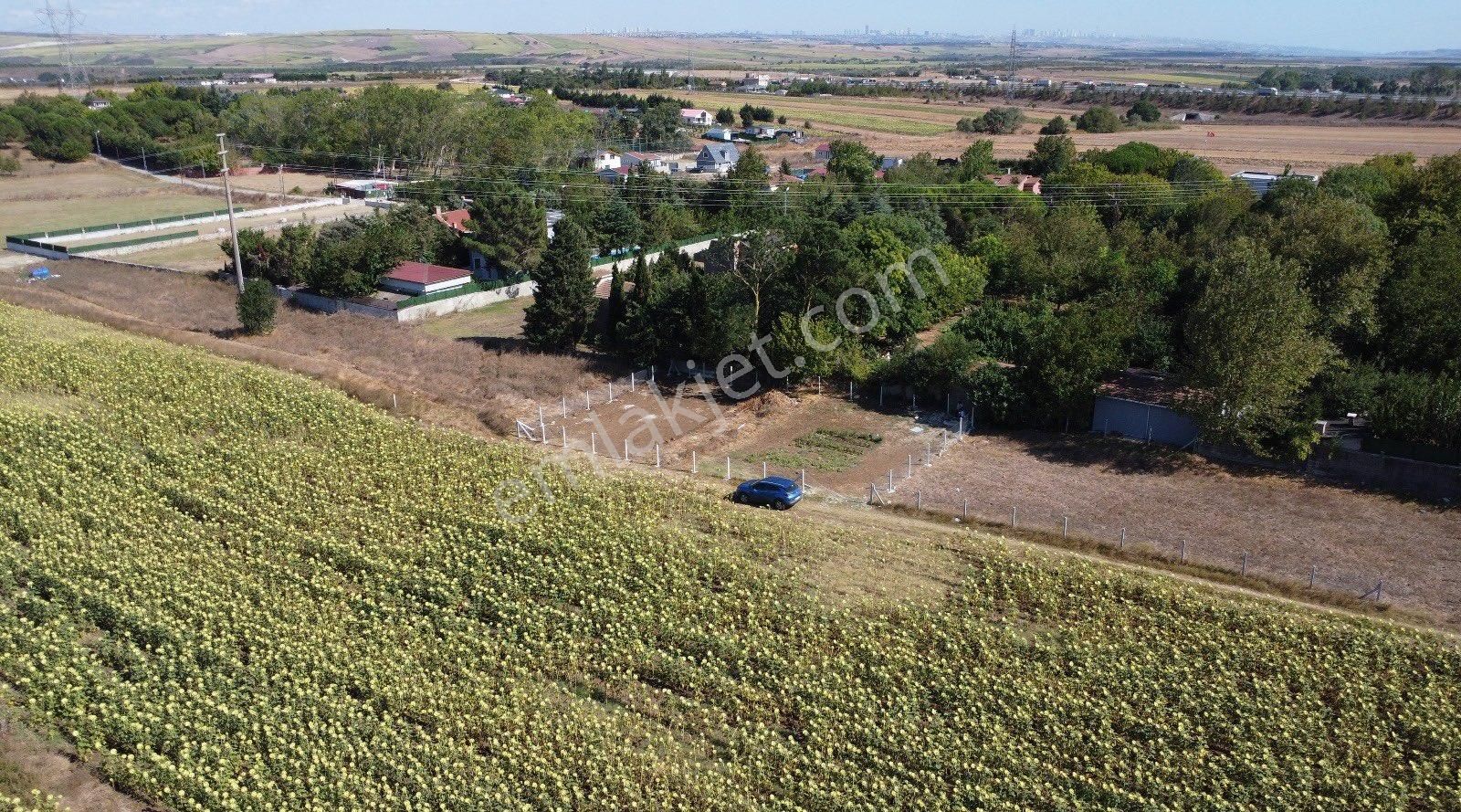 Çatalca İzzettin Satılık Tarla ÇATALCA İZZETTİN MAH 685m2 YAPILAŞMANIN İÇİNDE 