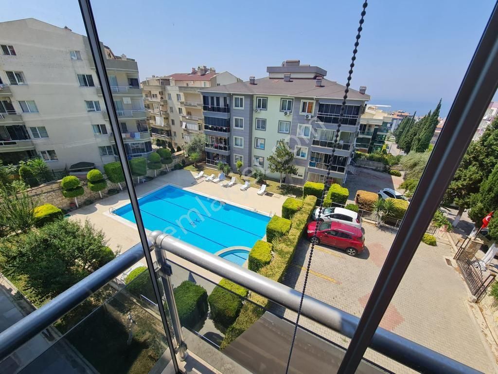 Kuşadası Ege Mahallesi Elit Havuzlu Otoparklı Güvenlikli Sitede 3+1 125m2 Deniz Manzara Doğalgazlı - Görsel 5