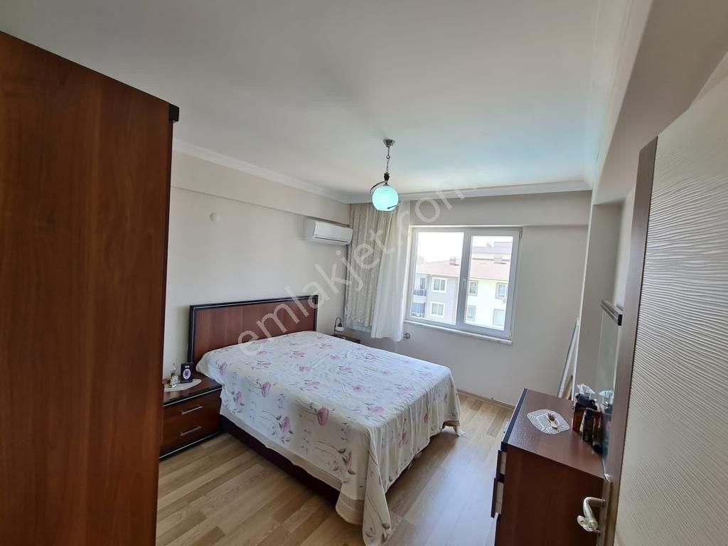 Kuşadası Ege Mahallesi Elit Havuzlu Otoparklı Güvenlikli Sitede 3+1 125m2 Deniz Manzara Doğalgazlı - Görsel 12