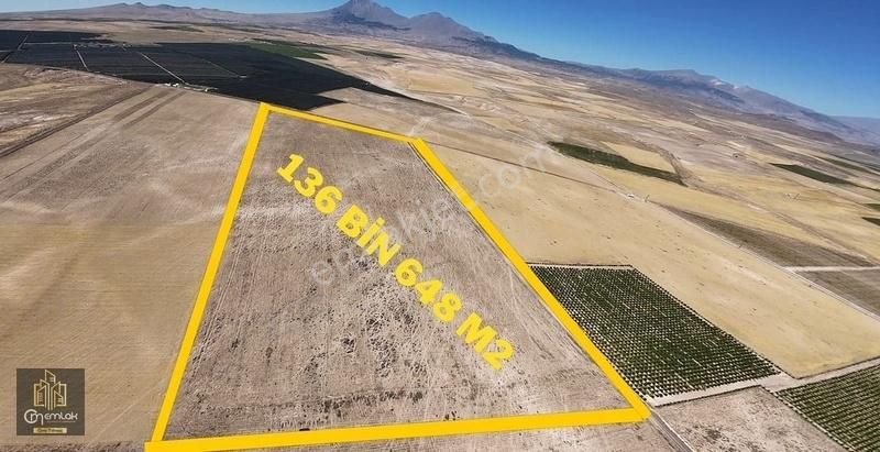 Bor Çukurkuyu Bld. (Türkmen Yurdu) Satılık Tarla Bor Çukurkuyu Kasabasında 136.648 M2 Tarım Arazisi Cm Emlaktan