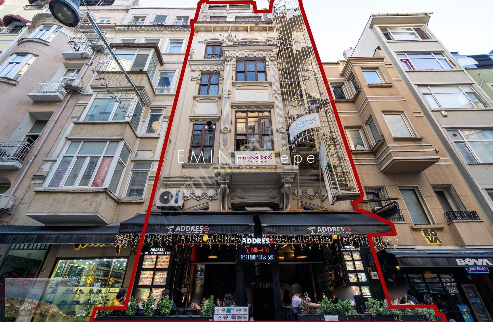 İstanbul Beyoğlu Kiralık Bina Beyoğlu-istiklal Caddesi'nde Komple Kiralık Bina