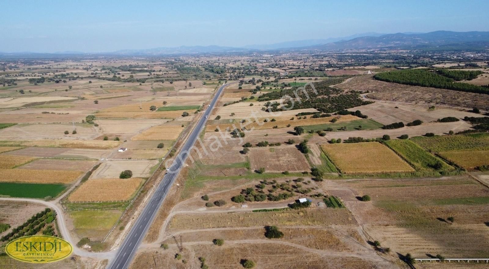 Ezine Kızılköy Köyü Satılık Tarla ÇANAKKALE EZİNE BAYRAMİÇ YOL ÜZERİ SATILIK TARLA