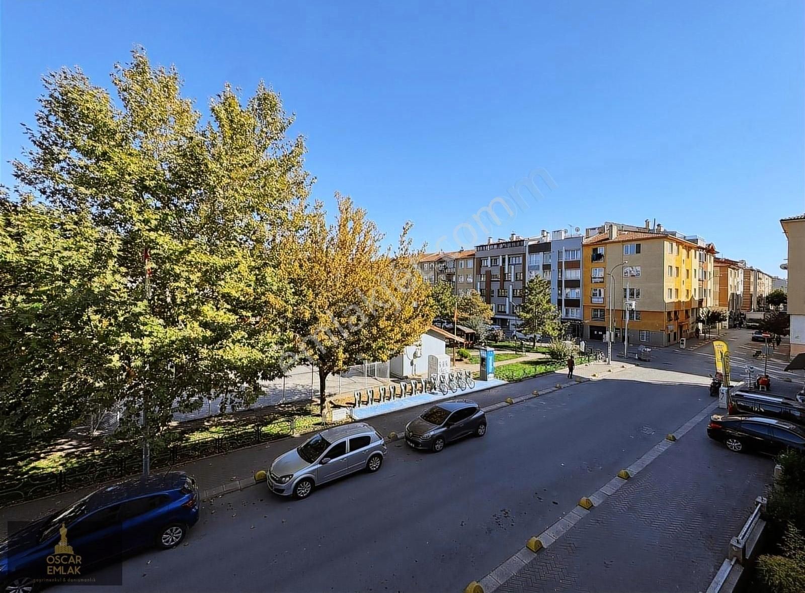 Tepebaşı Bahçelievler Kiralık Daire OSCAR EMLAK'TAN PARK MANZARALI ASANSÖRLÜ 2+1