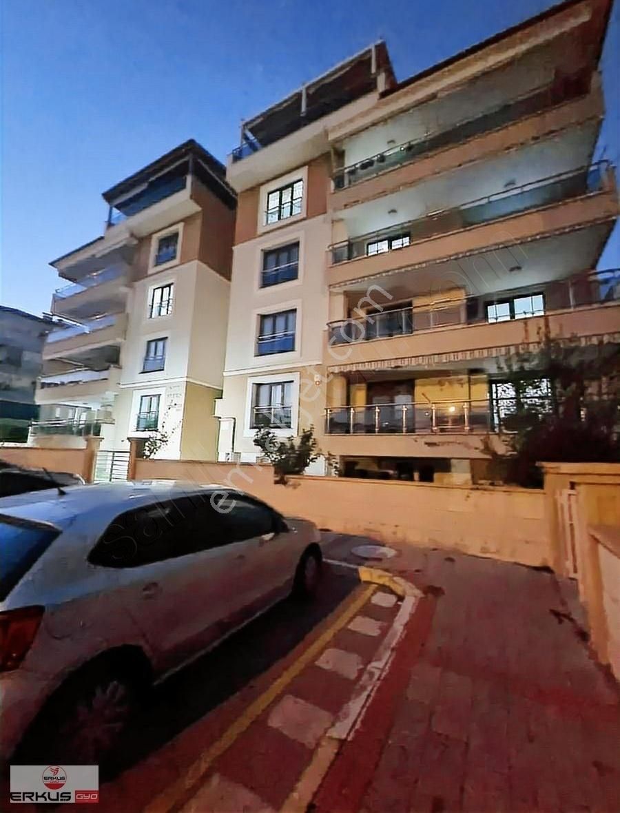 Merkezefendi Mehmet Akif Ersoy Satılık Daire MEHMET AKİF ERSOY MAHALLESİNDE SITE ICI SATILIK 4+1 DAİRE