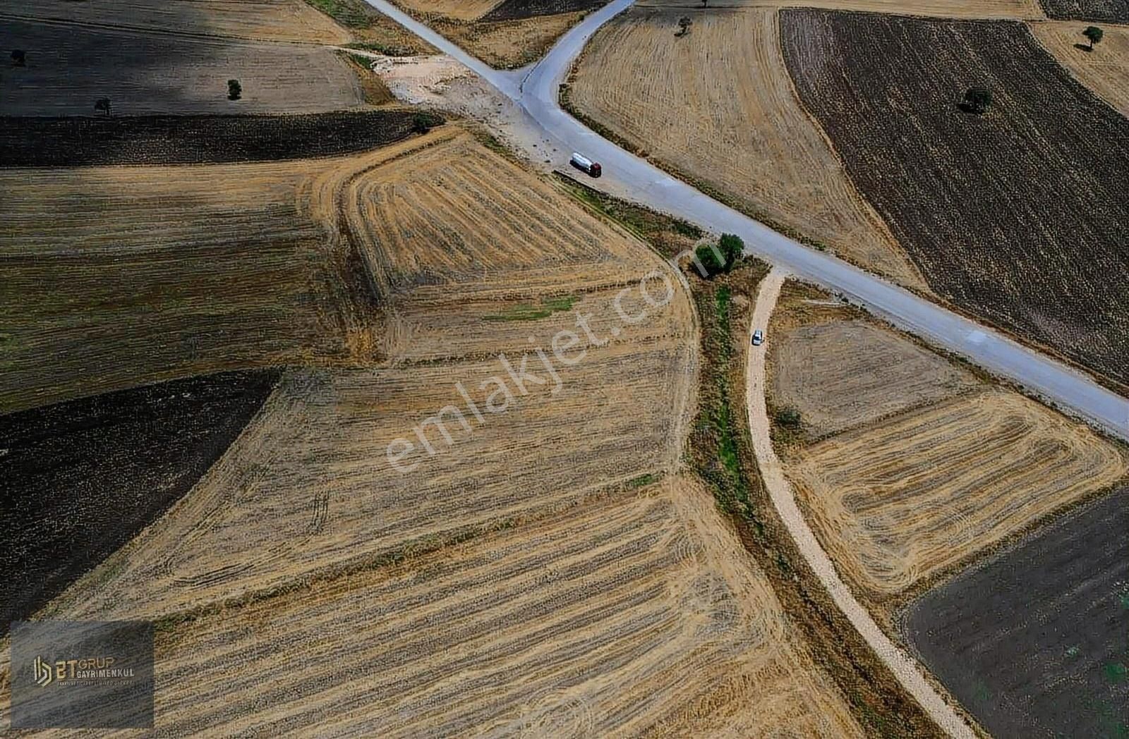 Çan Bahadırlı Köyü Satılık Tarla BT GRUP'TAN DEĞERLİ LOKASYONDA YOL CEPHELİ ARAZİ