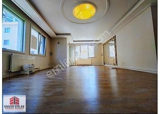 Eyüpsultan Düğmeciler Kiralık Daire DÜĞMECİLER MAH. 4+1 210 M2 ARAKAT KİRALIK DAİRE