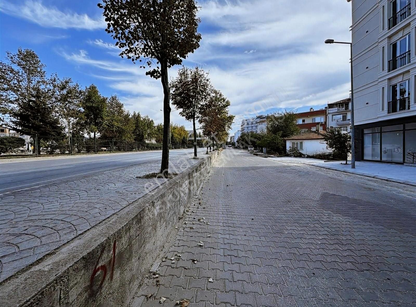 Kırklareli Merkez Pınar Satılık Dükkan & Mağaza SIFIR RAUF DENKTAŞ BULVARINDA