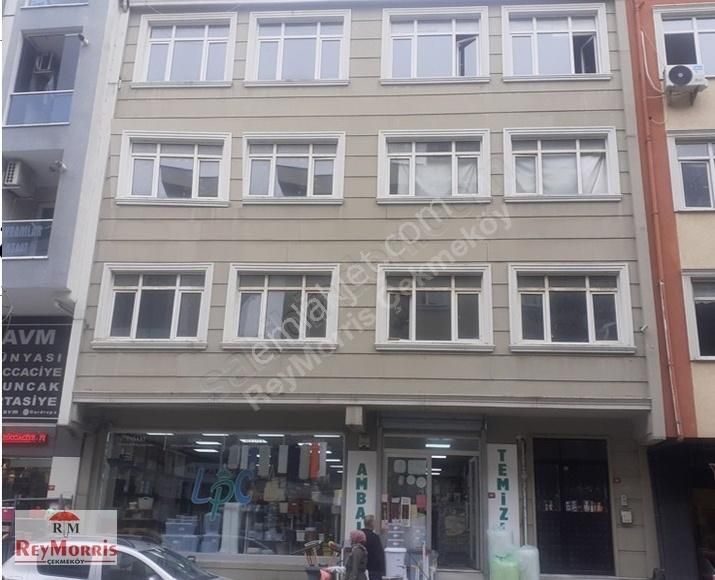 Çekmeköy Mimar Sinan Kiralık Ofis Çekmeköy Ulubatlıhasan Caddesinde 170 M2 Kiralık Ofis Katı