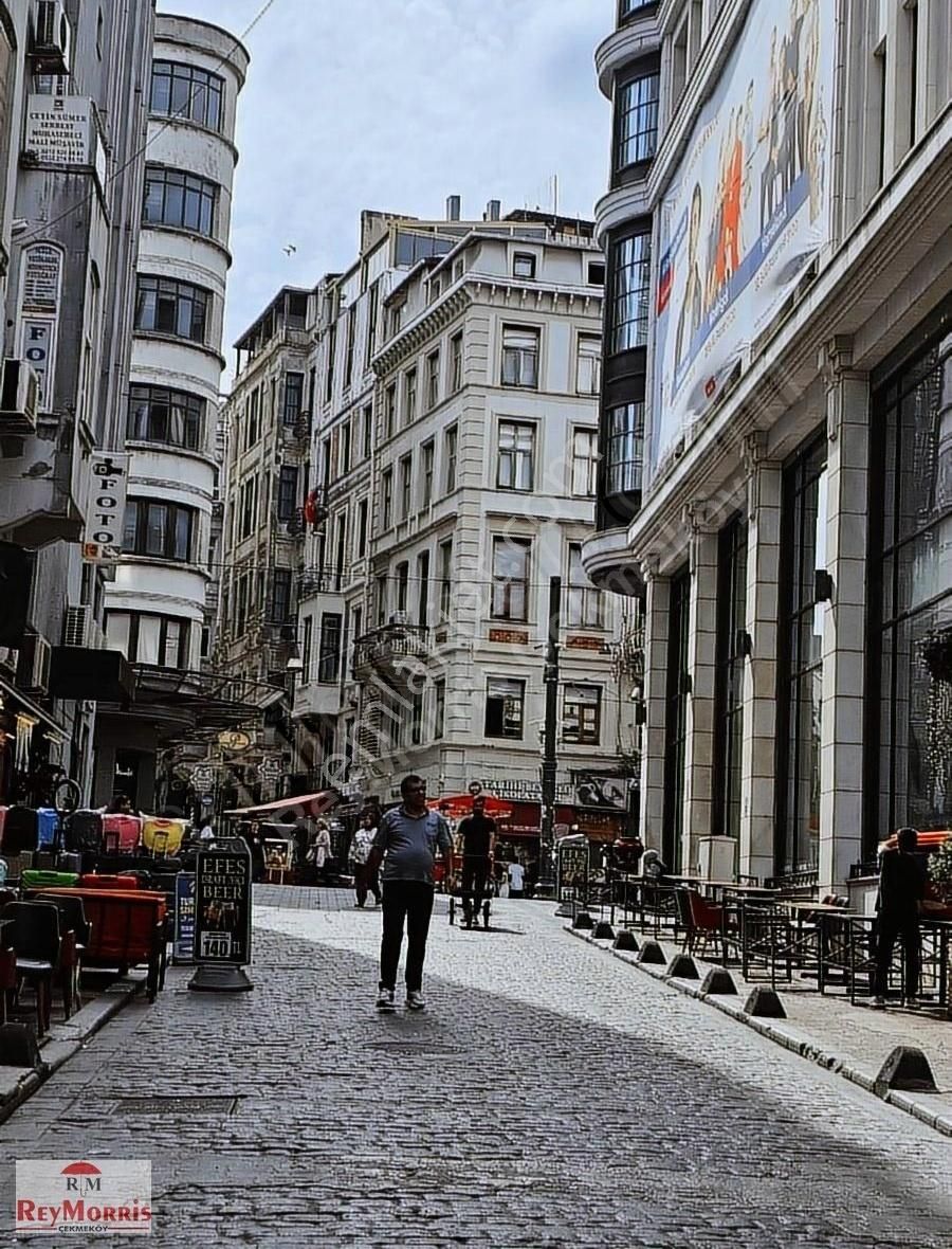 İstanbul Beyoğlu Kiralık Bina Taksim Beyoğlu Tarla Başı 4 Katlı Kiralık Komple Bina