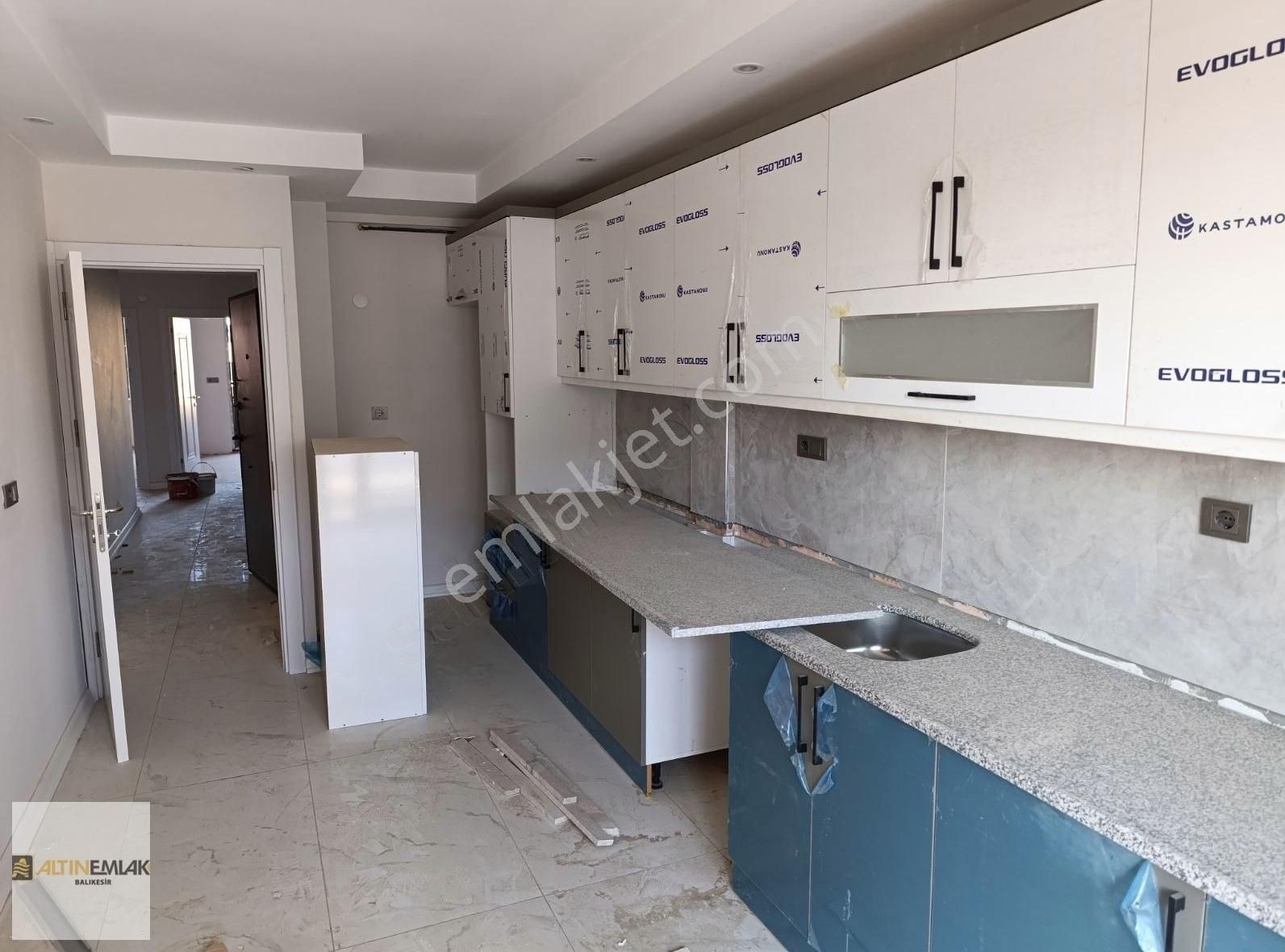 Karesi Ali Hikmet Paşa Satılık Daire MERKEZ DE SATILIK 3+1 DAİRE