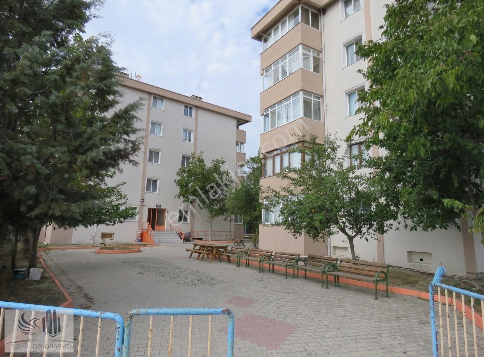 Ergene Ulaş Satılık Daire ERGENE ULAŞDA SATILIK DAİRE İSKANLI 2+1 SİTE İÇİNDE